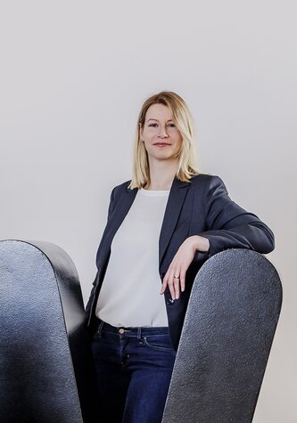 operational services GmbH & Co.KG