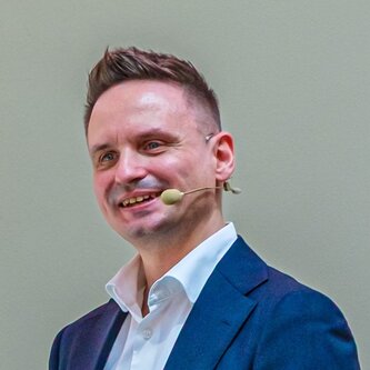  operational services GmbH & Co. KG